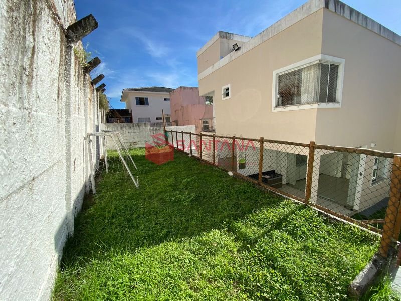Casa em condomínio 3 três suítes, na Priscila Dutra. (INDISPONÍVEL) Rua Priscila B Dutra Lauro de Freitas - 