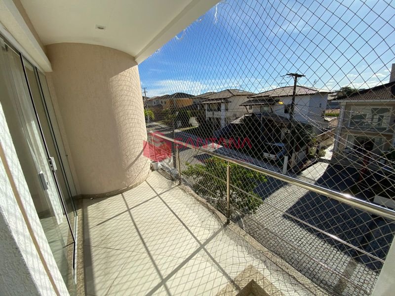 Casa em condomínio 3 três suítes, na Priscila Dutra. (INDISPONÍVEL) Rua Priscila B Dutra Lauro de Freitas - 