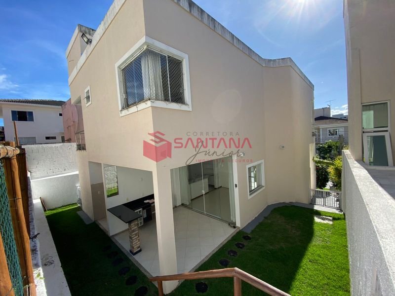 Casa em condomínio 3 três suítes, na Priscila Dutra. (INDISPONÍVEL) Rua Priscila B Dutra Lauro de Freitas - 