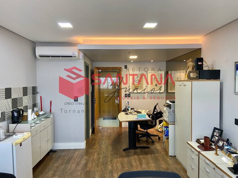 Sala 28m² para venda no Empresarial Multiplus. (INDISPONÍVEL) Rua Leonardo R da Silva Lauro de Freitas - 