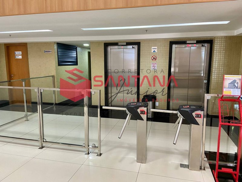 Sala 28m² para venda no Empresarial Multiplus. (INDISPONÍVEL) Rua Leonardo R da Silva Lauro de Freitas - 