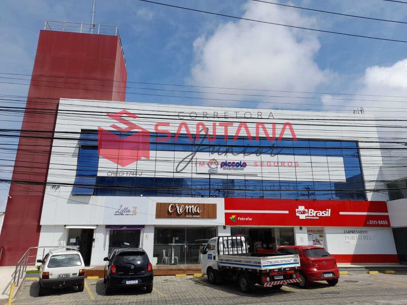 Sala com 42m² para locação em Buraquinho. Perfeita localização. (INDISPONÍVEL) Rua Francisco das Mercês Lauro de Freitas - 
