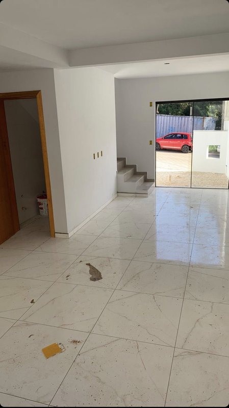 LINDO SOBRADO COM 2 DORMITÓRIOS NO BAIRRO DOM JOAQUIM - Brusque - 