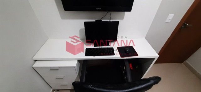 Apartamento semi mobiliado, no Parque Solar do Jardim.  (INDISPONÍVEL) Rua Marta Aguiar da Silva Lauro de Freitas - 