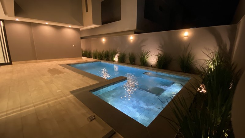 Sobrado de luxo em condomínio! Rua imperador, Campo Grande - 