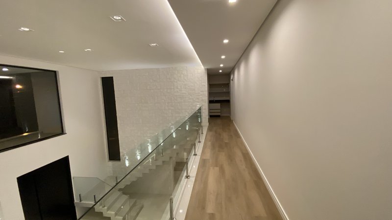 Sobrado de luxo em condomínio! Rua imperador, Campo Grande - 