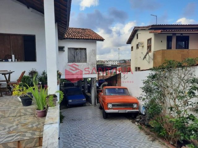 Casa 5 dormitórios 1 suíte 200m² 24 vagas Centro Lauro de Freitas/BA (INDISPONÍVEL) Rua Edmar Leonico Nascimento Lauro de Freitas - 
