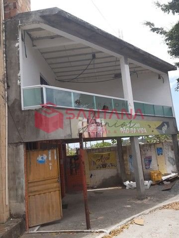 Casa com 1 suíte e um ponto comercial em Abrantes. (INDISPONÍVEL)  Camaçari - 