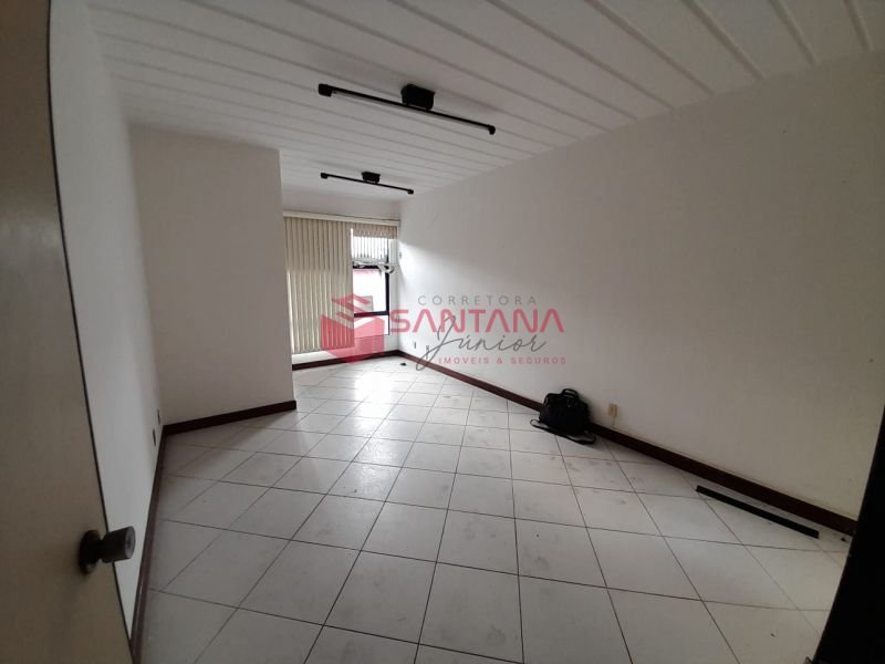 Sala no Trade Center em Vilas do Atlântico. (INDISPONÍVEL) Avenida Luiz Tarquínio Pontes Lauro de Freitas - 