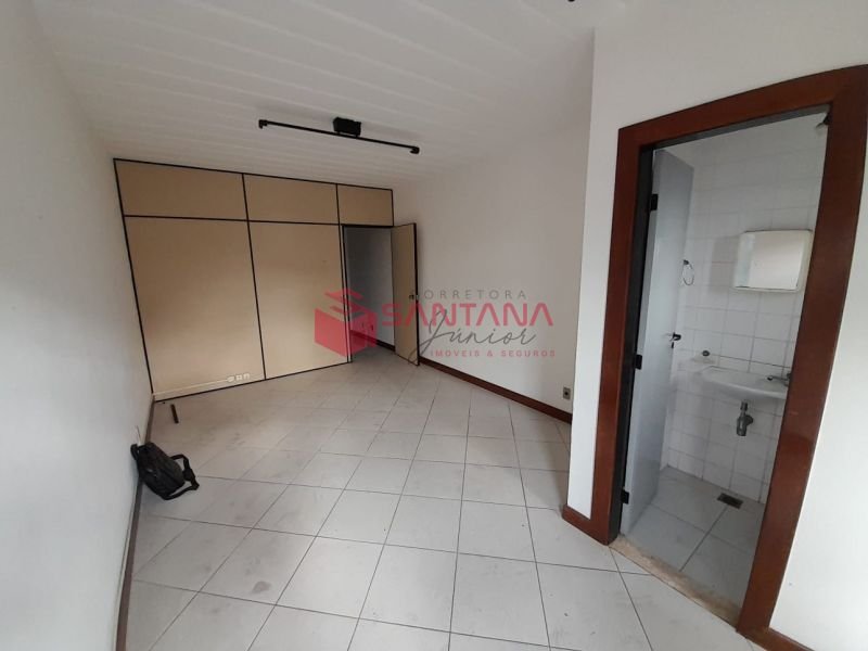 Sala no Trade Center em Vilas do Atlântico. (INDISPONÍVEL) Avenida Luiz Tarquínio Pontes Lauro de Freitas - 