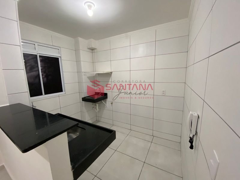 Apartamento térreo no Solar da Costa. Nascente. (INDISPONÍVEL) Rua Sucupió Camaçari - 