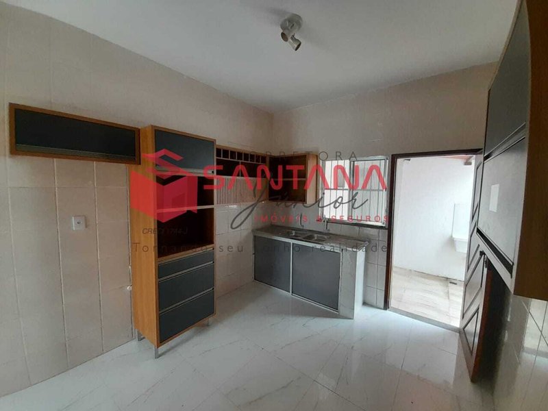 Casa nascente com 4 suítes em Pitangueiras. (INDISPONÍVEL) Rua Itagibá Lauro de Freitas - 
