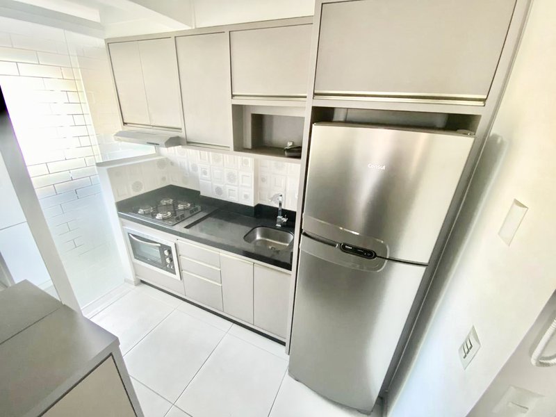 APARTAMENTO SEMI-MOBILIADO   COM 2 DORMITÓRIOS NO BAIRRO SANTA TEREZINHA - Brusque - 