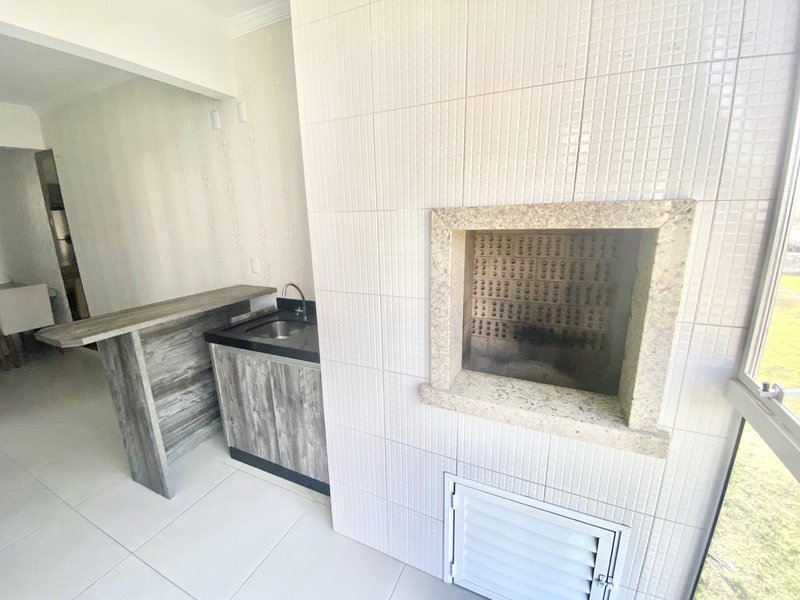 APARTAMENTO SEMI-MOBILIADO   COM 2 DORMITÓRIOS NO BAIRRO SANTA TEREZINHA - Brusque - 