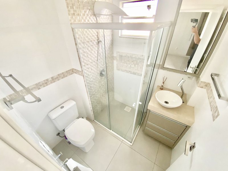 APARTAMENTO SEMI-MOBILIADO   COM 2 DORMITÓRIOS NO BAIRRO SANTA TEREZINHA - Brusque - 