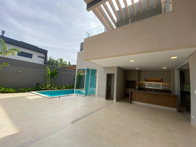 Este é o lar dos seus sonhos! Rua Domingos Martinez Campo Grande - 