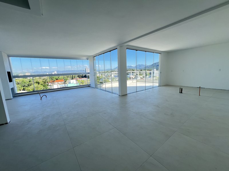 Cobertura Duplex em Timbó, 3 Suítes, 2 Vagas de Garagem, Centro!  Timbó - 