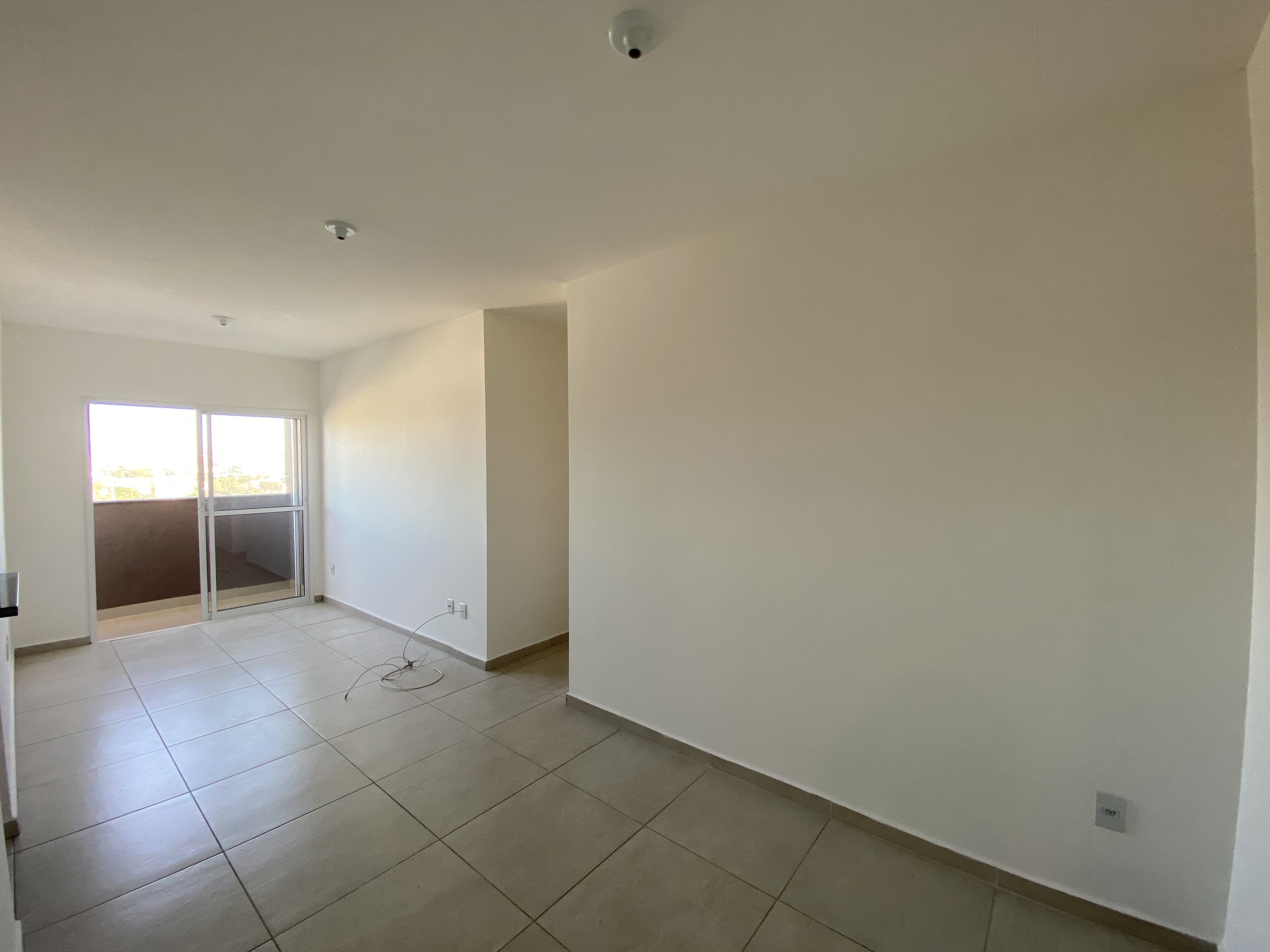 Apartamento para alugar com 3 quartos, 74m² - Foto 2