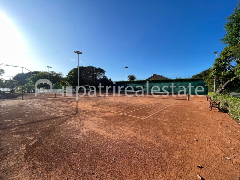 Casa 362 m² Terreno de 575 m² Condomínio Quintas do Lago 5 Suites 6 wc 2 vagas Eusebio CE Avenida José Morais de Almeida Eusébio - 