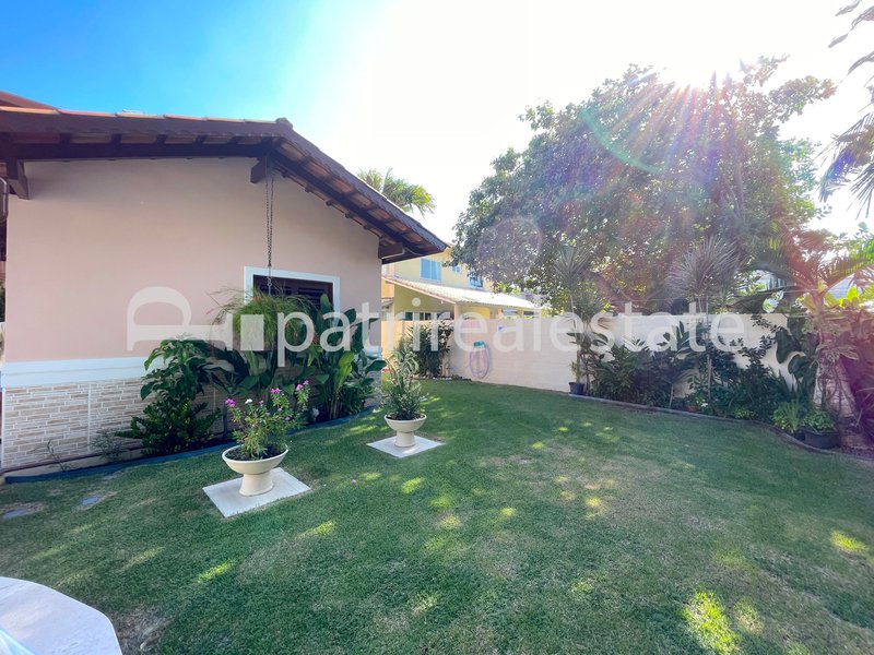 Casa 362 m² Terreno de 575 m² Condomínio Quintas do Lago 5 Suites 6 wc 2 vagas Eusebio CE Avenida José Morais de Almeida Eusébio - 