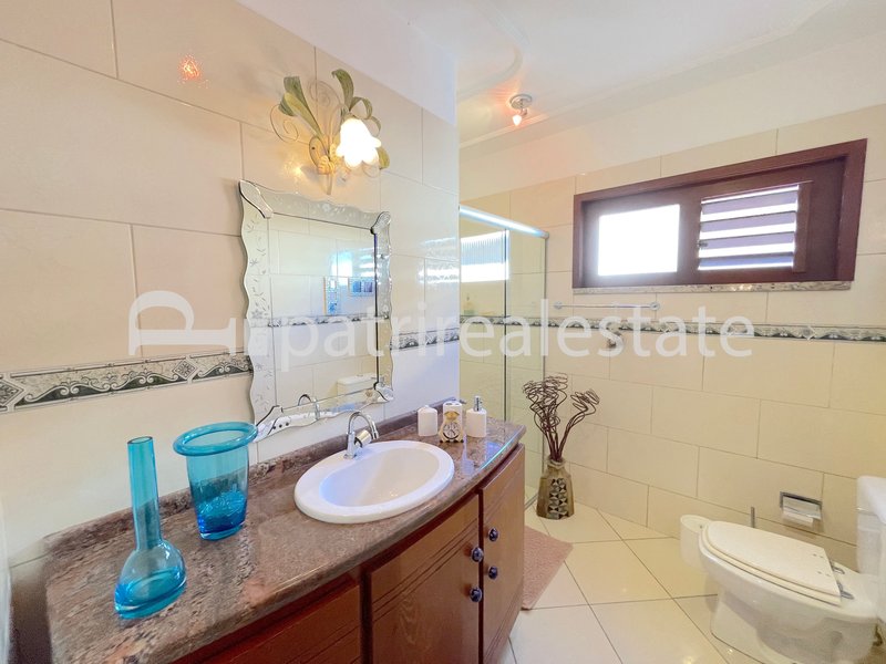Casa 362 m² Terreno de 575 m² Condomínio Quintas do Lago 5 Suites 6 wc 2 vagas Eusebio CE Avenida José Morais de Almeida Eusébio - 