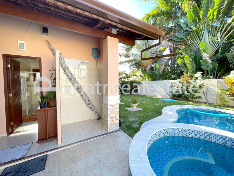 Casa 362 m² Terreno de 575 m² Condomínio Quintas do Lago 5 Suites 6 wc 2 vagas Eusebio CE Avenida José Morais de Almeida Eusébio - 
