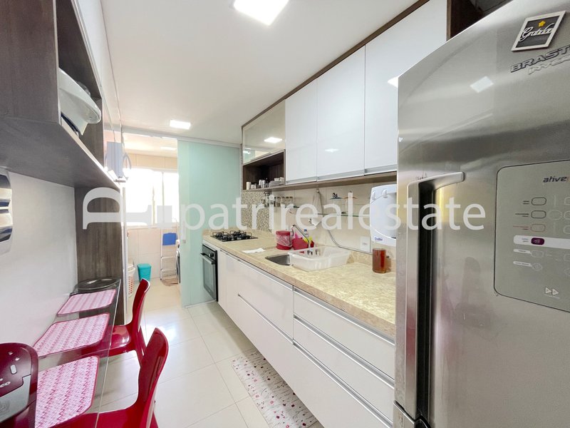 Apartamento 115 m² mobiliado no Golf Ville 3 Suítes 4 Banheiros 2 vagas Porto das Dunas CE Av. Oceano Indico Aquiraz - 