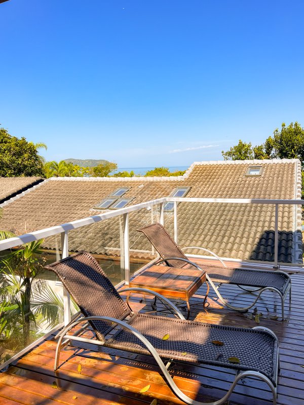 Casa em Condomínio Vista Mar na Praia de Juquehy com 4 suítes - São Sebastião - 