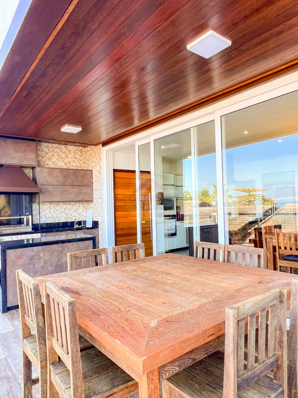 Casa em Condomínio Vista Mar na Praia de Juquehy com 4 suítes - São Sebastião - 
