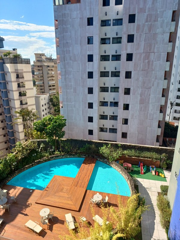 Apartamento á venda 3 Quartos, Real Parque, SP- R$ 900 mil Rua Barão de Castro Lima São Paulo - 