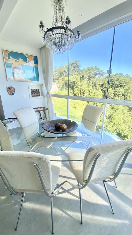 APARTAMENTO MOBILIADO DE 1 SUÍTE MAIS 2 DORMITÓRIOS NO BRUSCHAL  Brusque - 