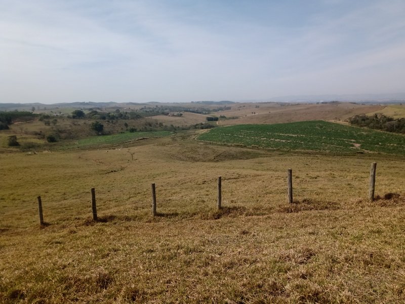 FAZENDA COM 106 ALQUEIRES EM SÃO JOSÉ DOS CAMPOS/SÃO PAULO - São José dos Campos - 