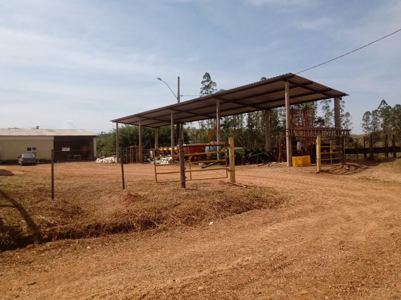 FAZENDA COM 106 ALQUEIRES EM SÃO JOSÉ DOS CAMPOS/SÃO PAULO - São José dos Campos - 