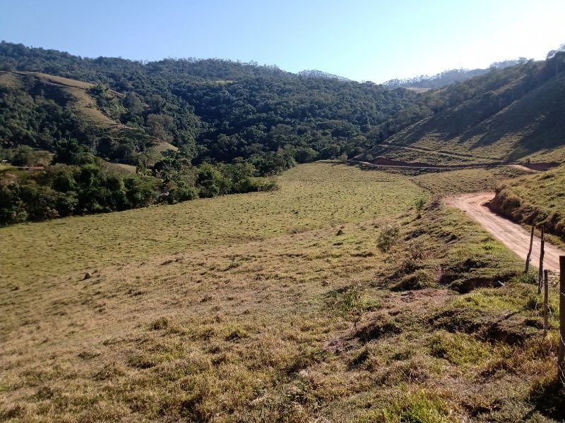 ÁREA RURAL DE 37 ALQUEIRES EM PARAIBUNA/SÃO PAULO - Paraibuna - 