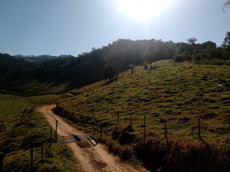 ÁREA RURAL DE 37 ALQUEIRES EM PARAIBUNA/SÃO PAULO - Paraibuna - 
