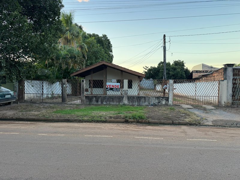 Terreno à venda em avenida no Jardim Primaveras - Sinop - 