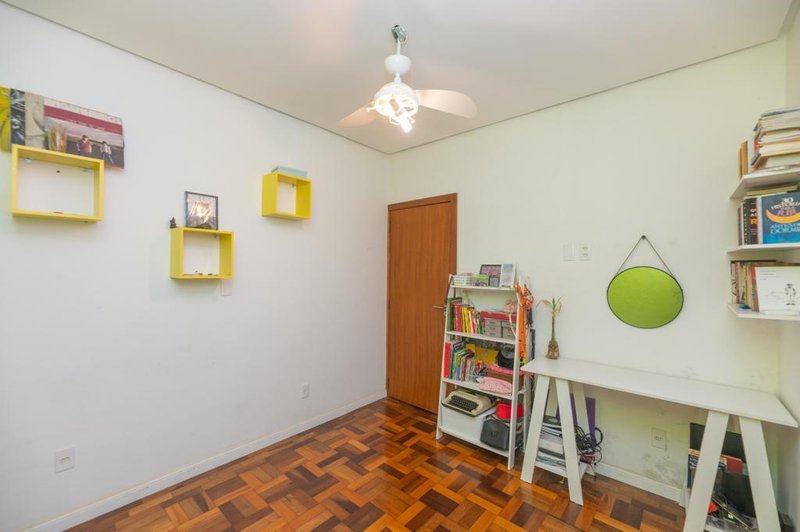 Apartamento CBLES 529 Apto 16 2 dormitórios 64m² Lima e Silva Porto Alegre - 