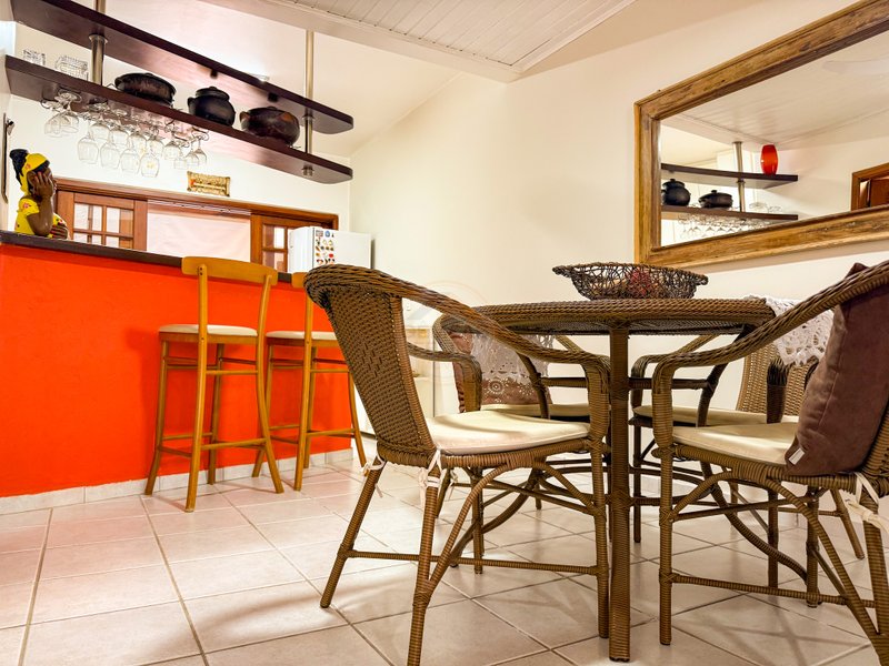 Casa em Condomínio com 2 suítes na Praia de Juquehy - LOCAÇÃO DIÁRIA, ANUAL E VENDA  São Sebastião - 