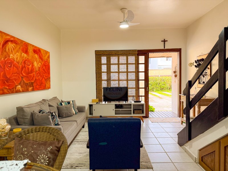 Casa em Condomínio com 2 suítes na Praia de Juquehy - LOCAÇÃO DIÁRIA, ANUAL E VENDA  São Sebastião - 