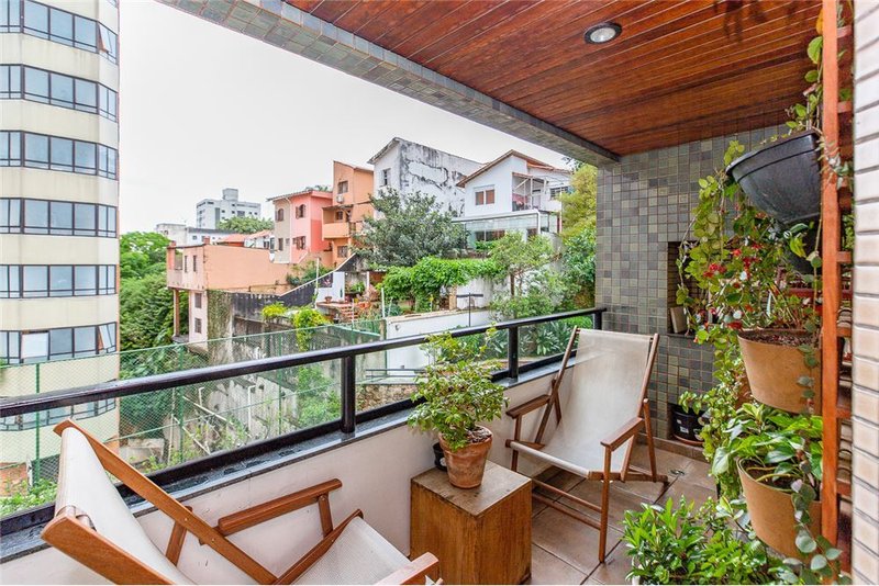 Apartamento na Mariana com 3 suítes 205m² Engenheiro Luiz Gomes Cardim Sangirardi São Paulo - 