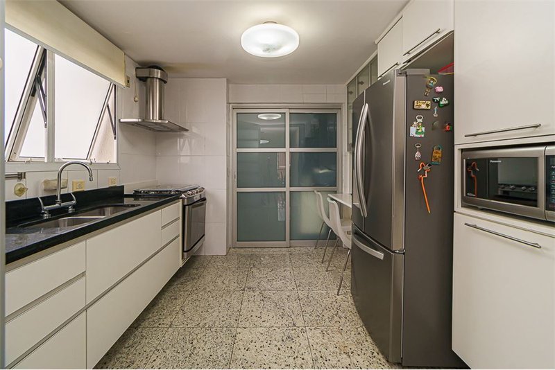 Apartamento de Luxo no Cerqueira Cesar com 3 dormitórios 225m² Artur  de Azevedo São Paulo - 