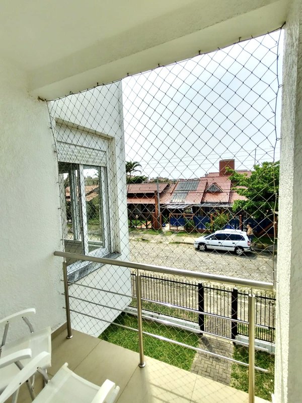 SOBRADO EM CONDOMÍNIO - 120M2 - 3 DORM - SUÍTE - 2 VAGAS Rua da Tulipa Capão da Canoa - 