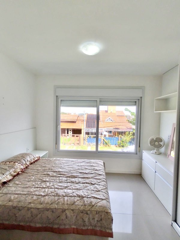 SOBRADO EM CONDOMÍNIO - 85M2 - 2 DORM - 2 SUÍTES - 1 VAGA Rua da Tulipa  Capão da Canoa - 