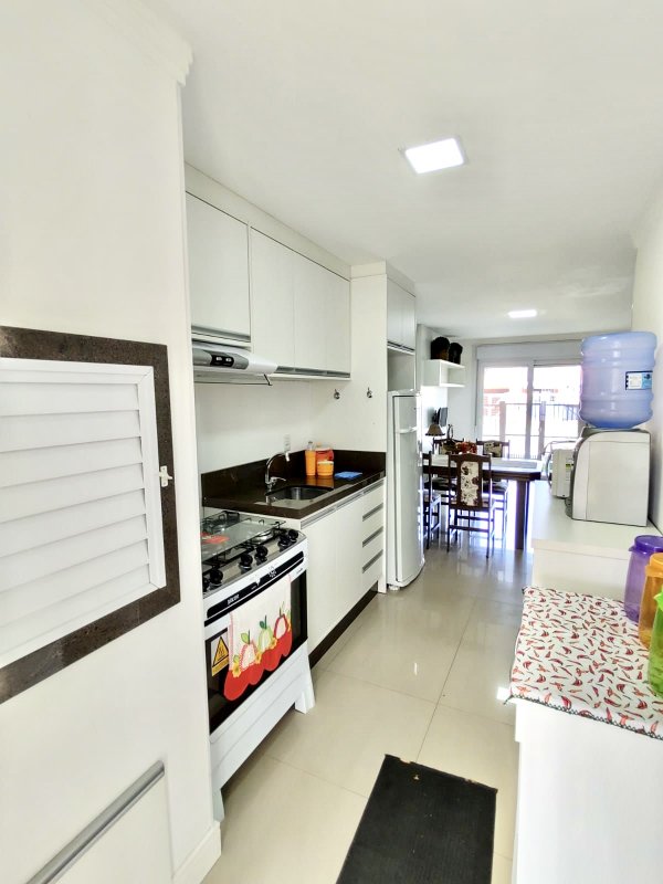 SOBRADO EM CONDOMÍNIO - 85M2 - 2 DORM - 2 SUÍTES - 1 VAGA Rua da Tulipa  Capão da Canoa - 
