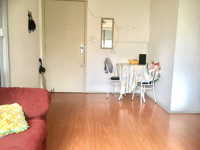 R$ 215.000 - OPORTUNIDADE - APARTAMENTO - 55M2 - 2 DORMITÓRIOS - ANDAR ALTO Rua Albion Porto Alegre - 