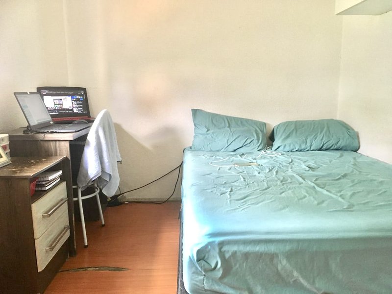 R$ 215.000 - OPORTUNIDADE - APARTAMENTO - 55M2 - 2 DORMITÓRIOS - ANDAR ALTO Rua Albion Porto Alegre - 