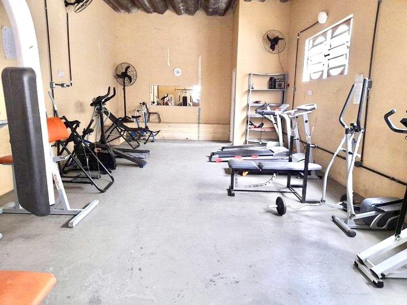 R$ 215.000 - OPORTUNIDADE - APARTAMENTO - 55M2 - 2 DORMITÓRIOS - ANDAR ALTO Rua Albion Porto Alegre - 