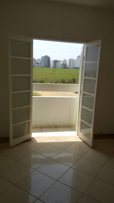 SOBRADO NO JARDIM DAS INDUSTRIAS EM SÃO JOSÉ DOS CAMPOS/SÃO PAULO - São José dos Campos - 