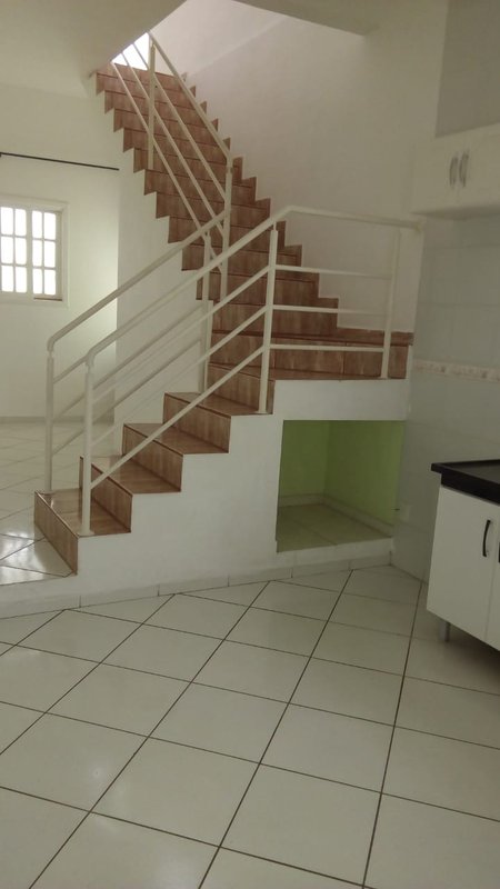 SOBRADO NO JARDIM DAS INDUSTRIAS EM SÃO JOSÉ DOS CAMPOS/SÃO PAULO - São José dos Campos - 