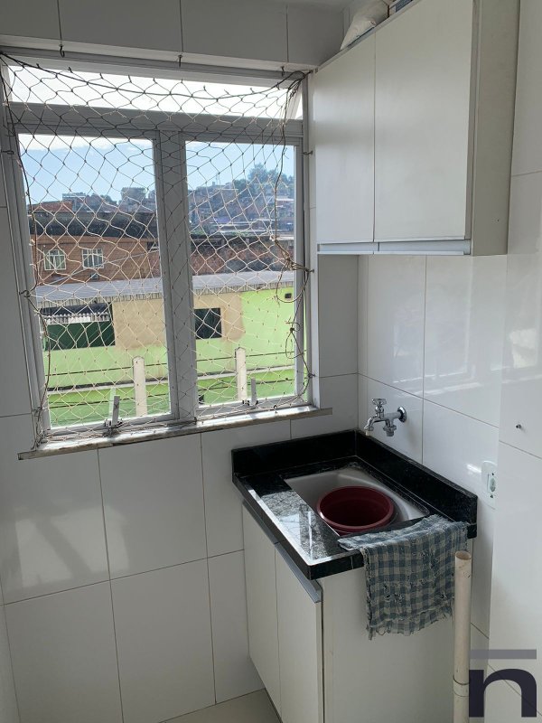 Apartamento com 2 quartos no Centenário para locação Rua Seabra Sobrinho Duque de Caxias - 